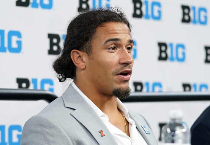 Illinois Fighting Illini defensive back Sydney Brown